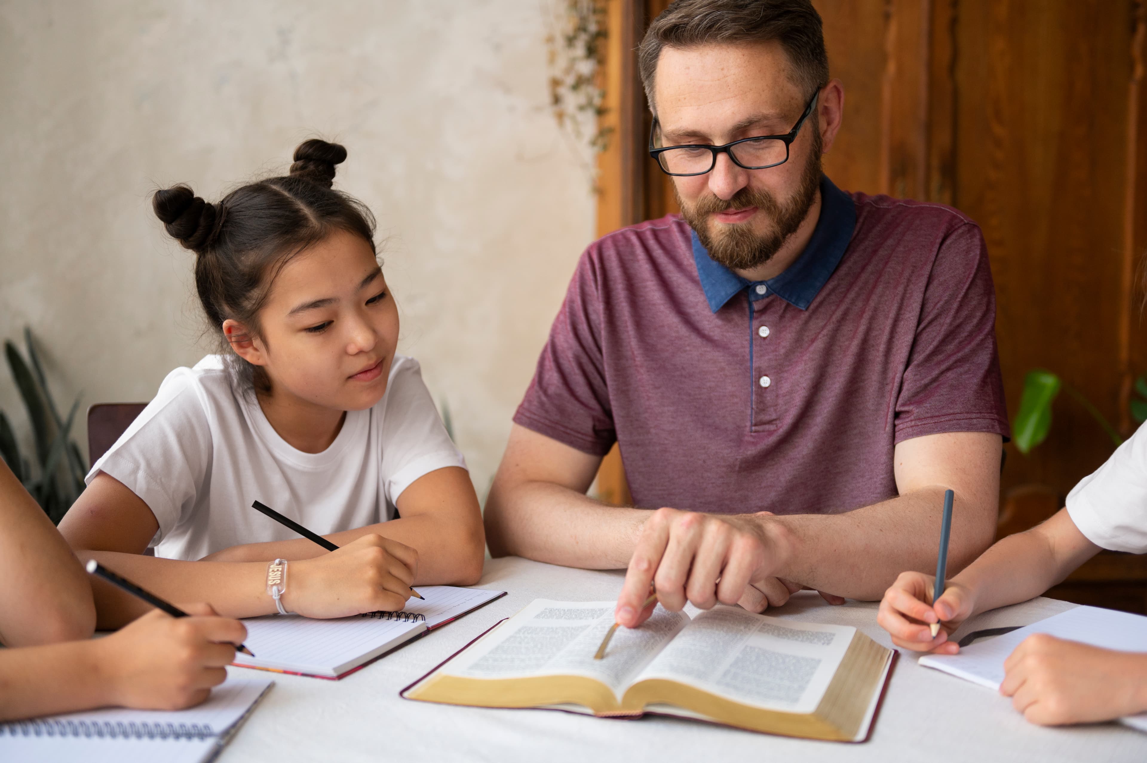 Tutor